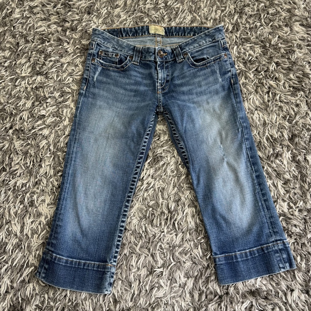 BKE Denim Womens Capri Jeans Size 29 Medium Wash Distressed Low Rise Cropped